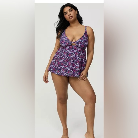 torrid Other - Torrid Wire-Free Twist Front Tankini